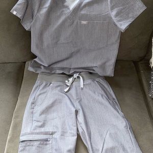 Figs scrubs